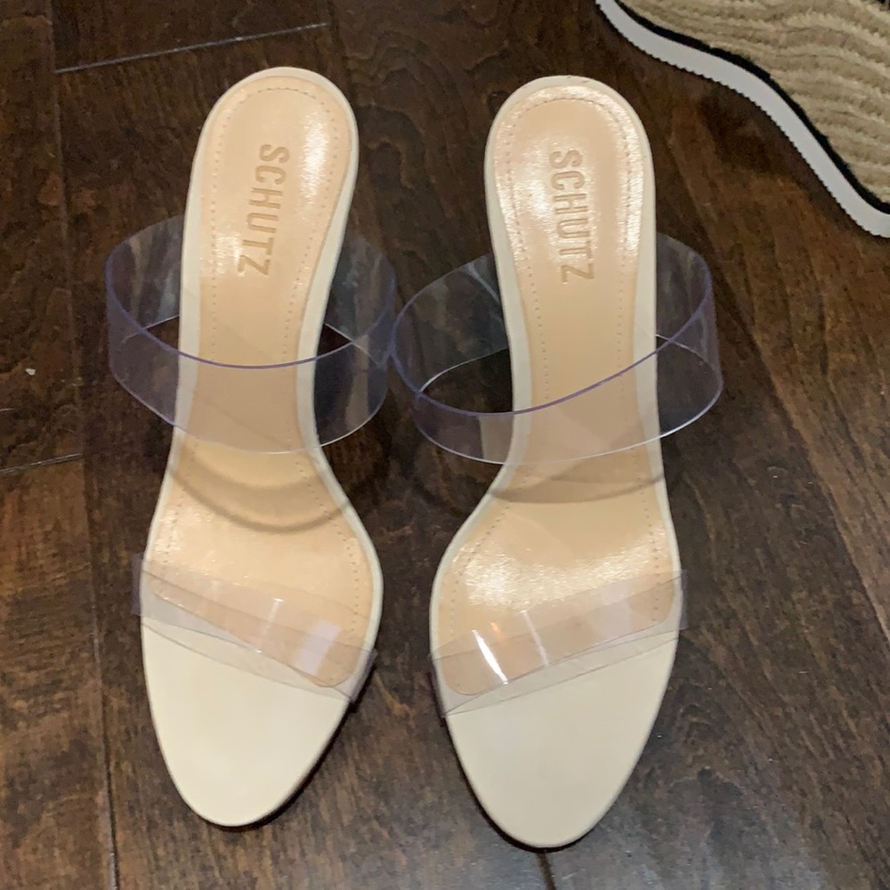 Schutz Ariella vinyl nude sandal size 8